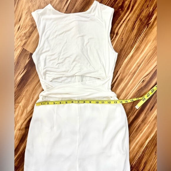 Kittenish Jumpsuit - Picture 4 of 6